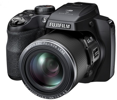 FUJIFILM FINEPIX S8400w Review 