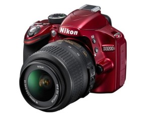 Nikon D3200 DSLR, big brother of D3100